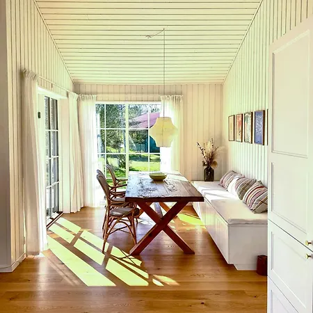 Modern At Gedesby *