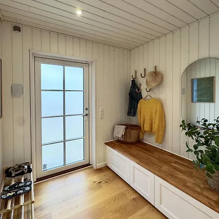 Modern At Gedesby