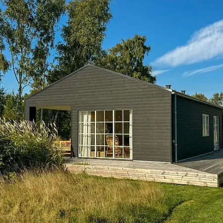 Modern At Gedesby *