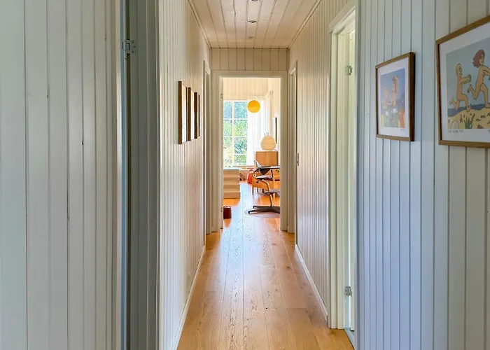 Modern At Gedesby *